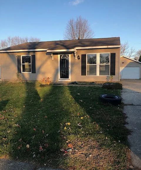 3317 Chaucer Dr — Photo 1