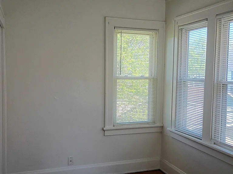 3348 N 16th St — Photo 5