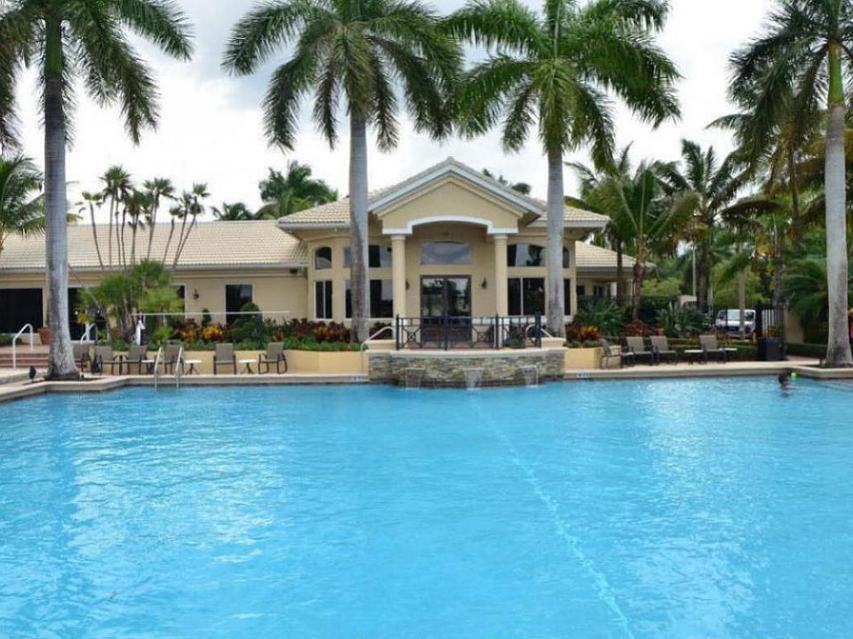 2nd image of 20040 Palm Island Dr