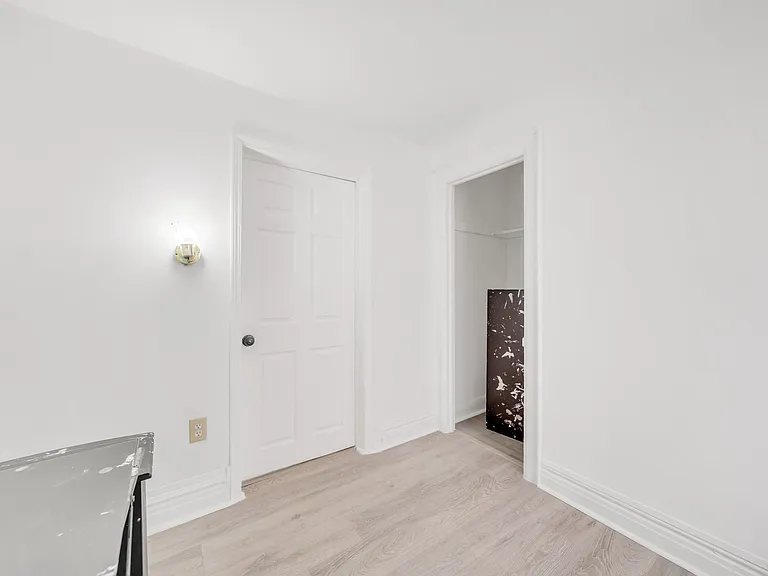 127 Riverside Ave — Photo 12