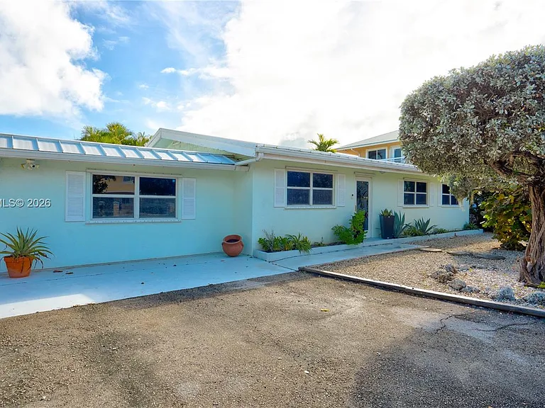 150 Azalea St — Photo 39