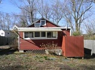 69 Locust St, Earleville, MD 21919