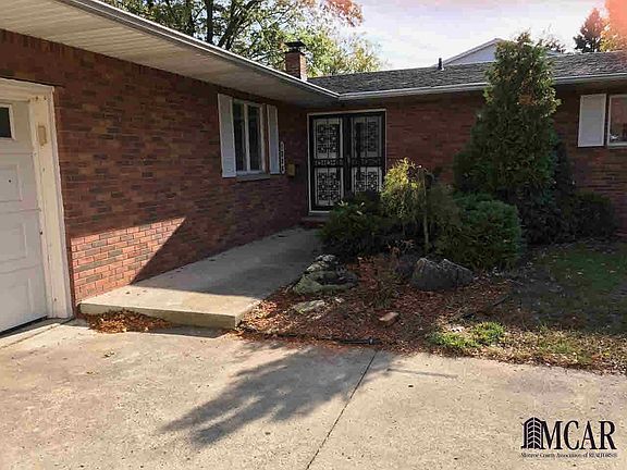 2nd image of 1336 Hollywood Dr