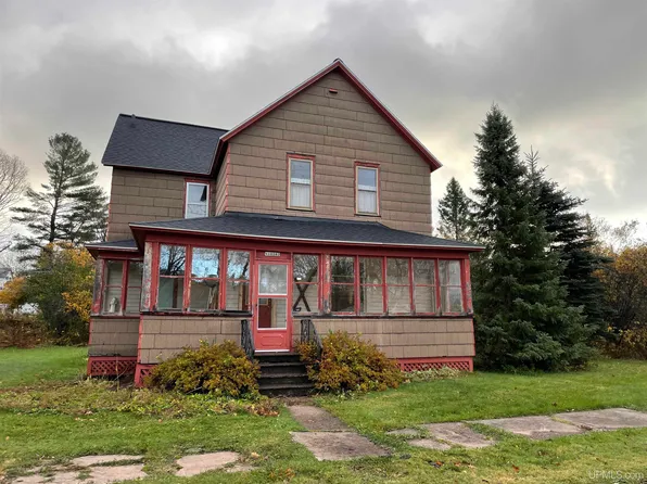 10282 N River St, Ramsay, MI 49959