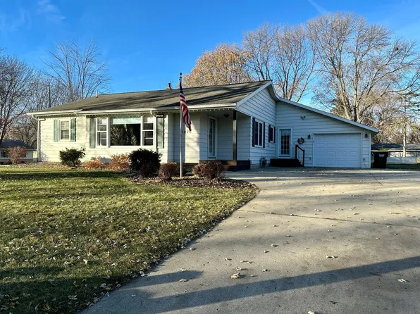 2020 6th St SW, Willmar, MN 56201