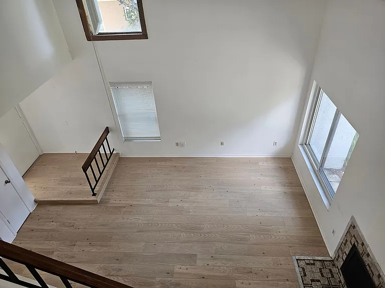 105 Keith Ct — Photo 17