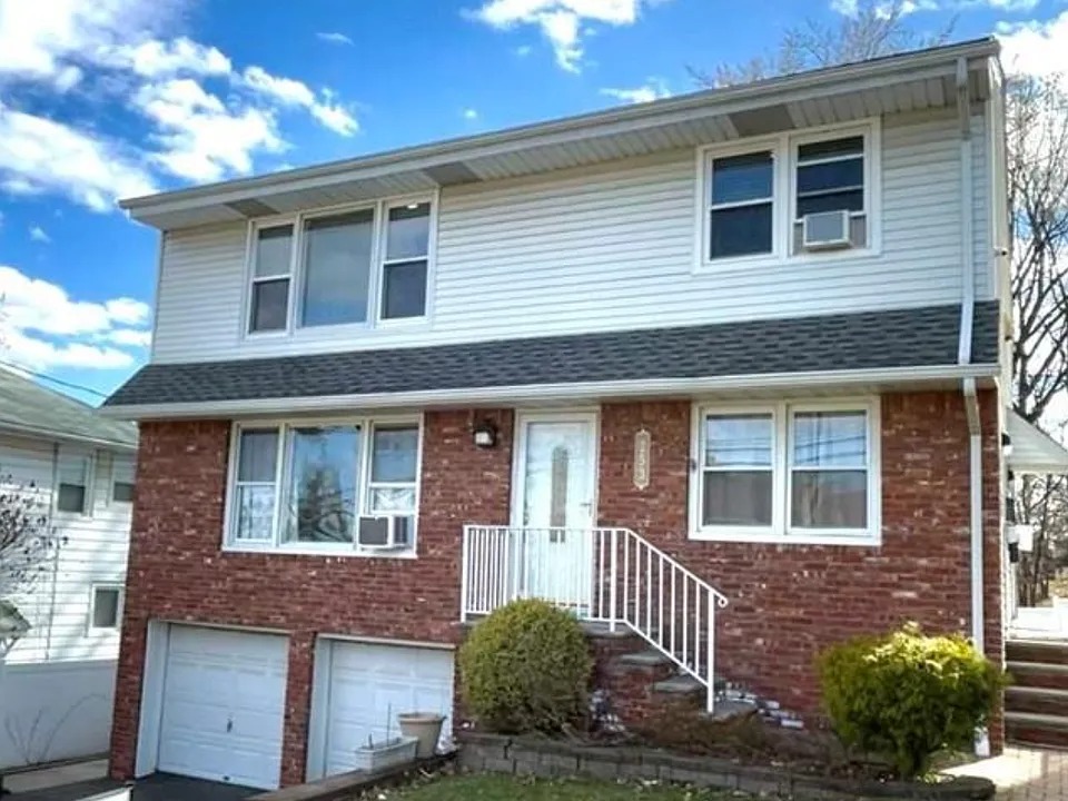 253 Parker Ave #2