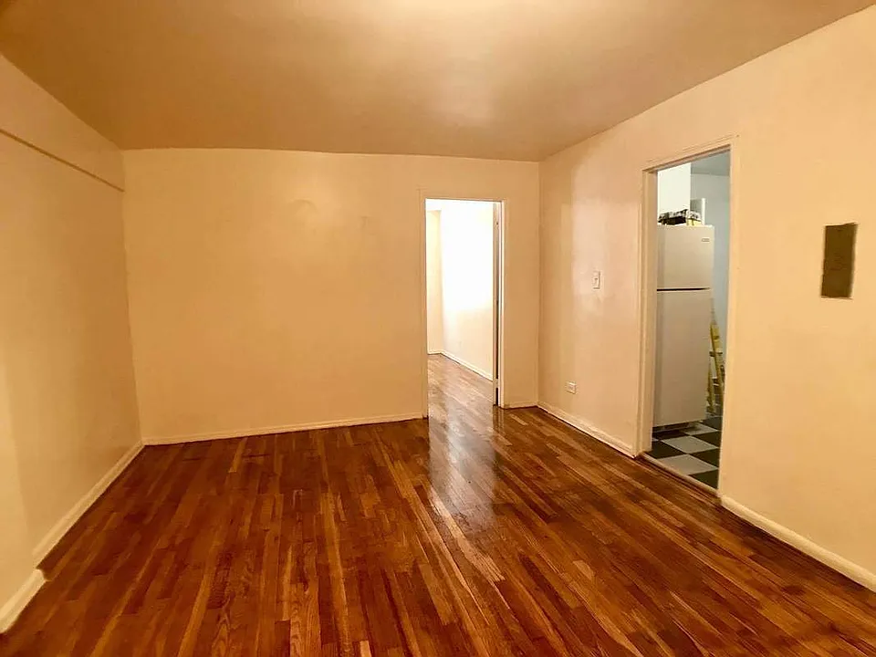 ブルックリン横町 145 E 18th St Brooklyn NY | Zillow