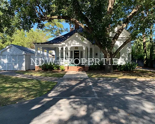 105 Whitehead Ave NE Photo 1