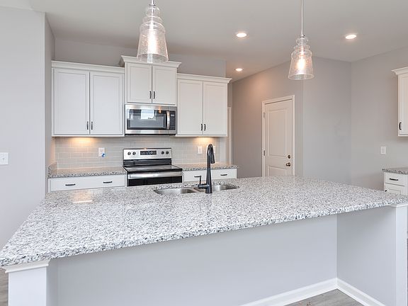 5th image of 3620 Rivermont Way
