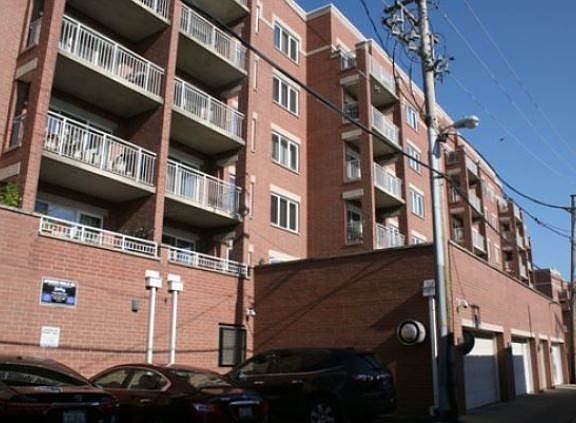 3rd image of 6560 W Diversey Ave APT 302D