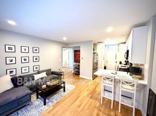912 W Oakdale Ave APT 2S, Chicago, IL 60657