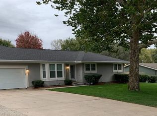 4644 SE 28th St, Topeka, KS 66605