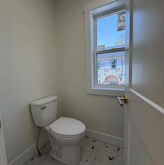 160 Askin Ave #3 — Photo 12