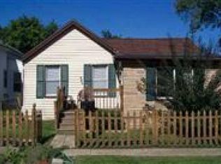 904 College St, Bloomington, IL 61701
