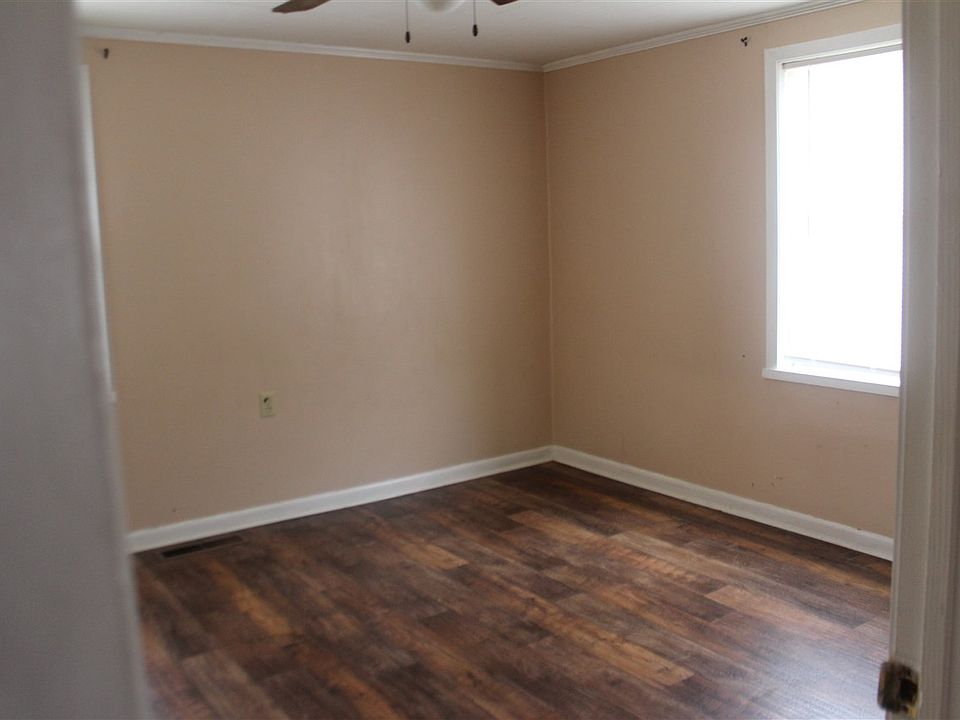 2nd image of 2008 Linwood Dr