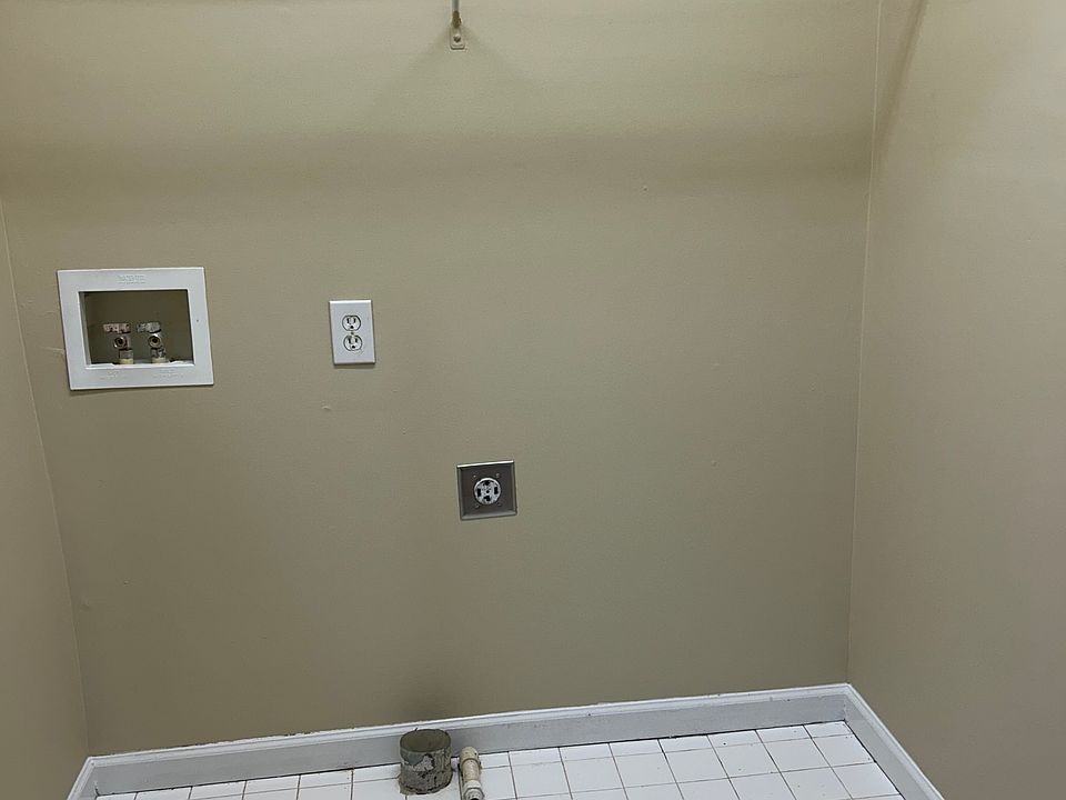 washer and dryer room