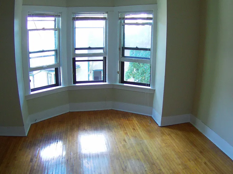 715 W Lovell St — Photo 11