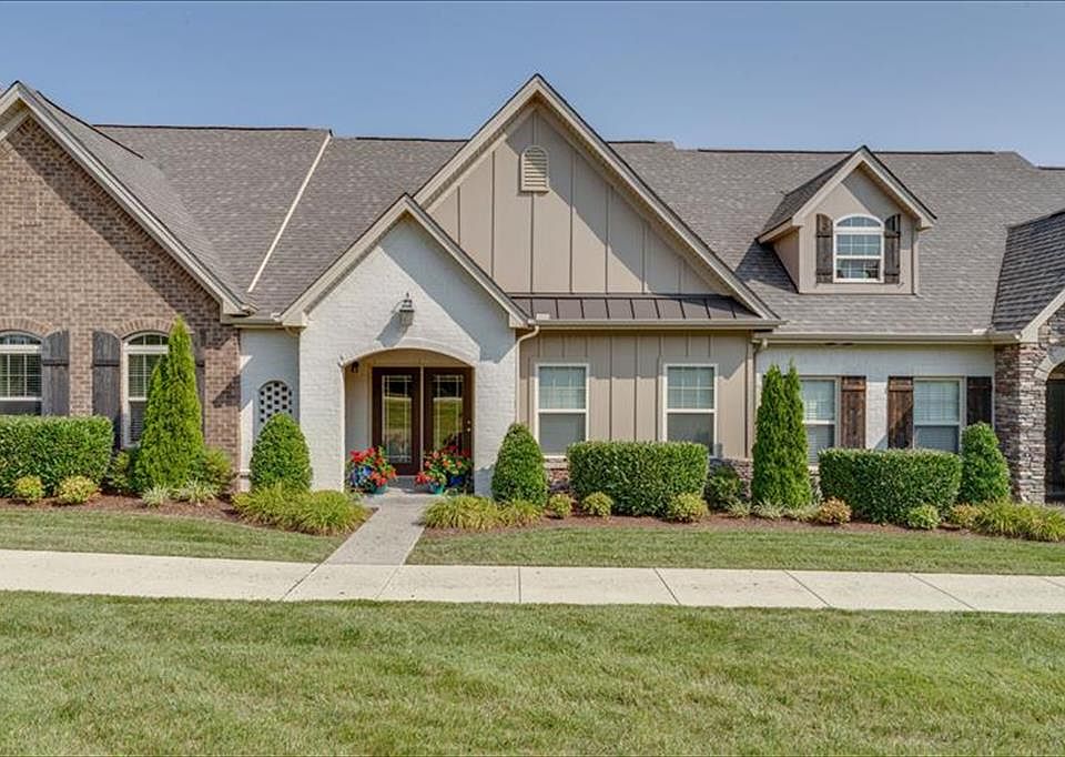 1st image of 295 Chancery Dr