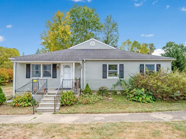 177 W North St, Ostrander, OH 43061