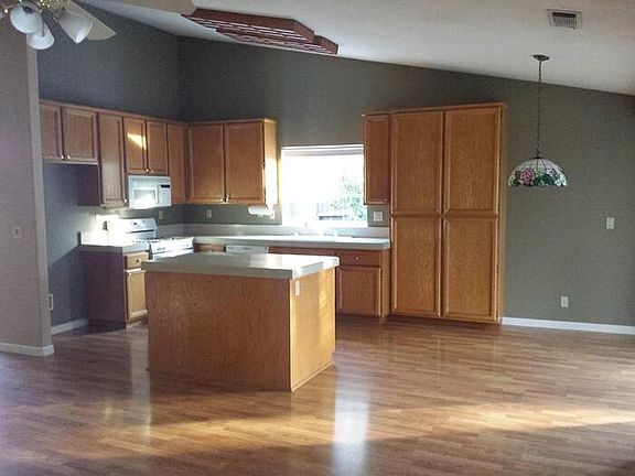 2nd image of 1515 Fitzgerald Way