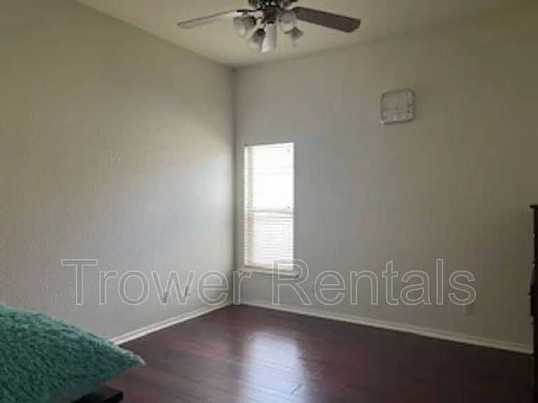 8104 San Antonio St — Photo 43