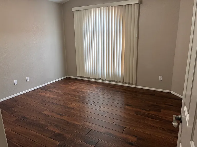 1131 N Carriage Ln — Photo 20