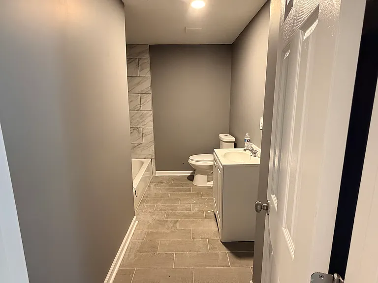 854 Josephine St — Photo 5