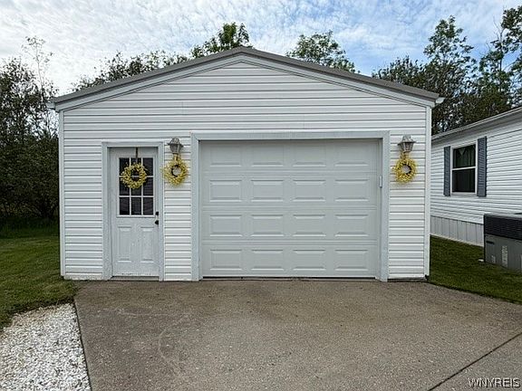 2nd image of 1159 Timberwood Ct