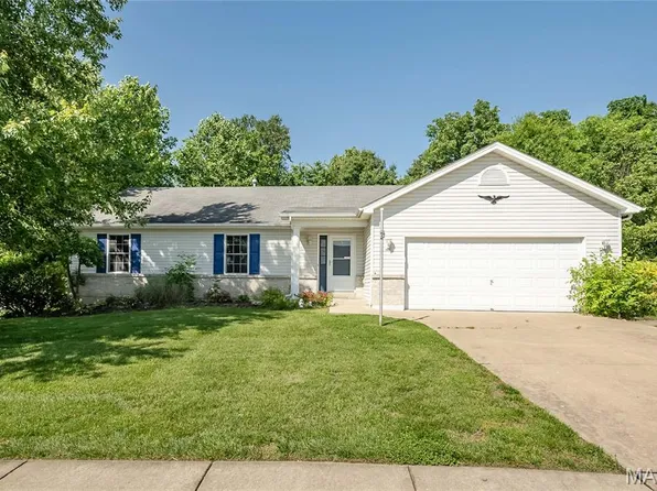3842 Bedford Pointe Dr, Wentzville, MO 63385