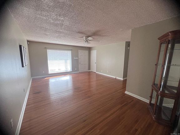 3rd image of 12 Serenity Dr