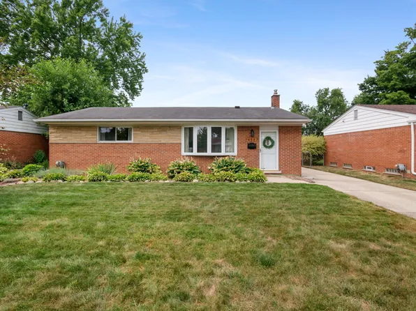 14587 Blue Skies St, Livonia, MI 48154