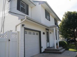61 Madison St, Massapequa, NY 11758