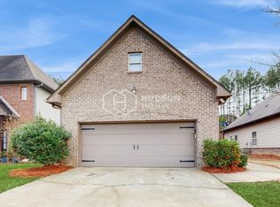 1064 Springfield Dr, Chelsea, AL 35043