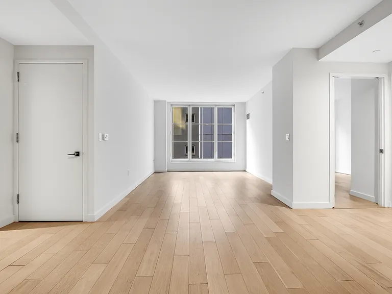 535 W 43rd St S #9GG — Photo 7