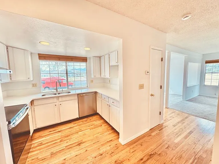 3807 Paseo Del Prado — Photo 12