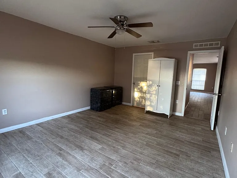 313 Fish Hawk Dr — Photo 15