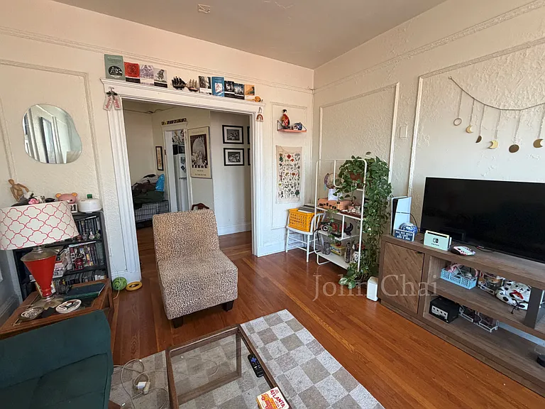 70 Chiswick Rd #15 — Photo 7