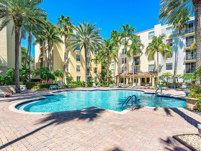 651 Okeechobee Blvd #1104 — Photo 42