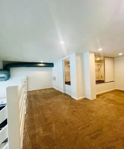 2518 E 85th St #1 — Photo 12