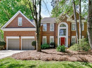 6633 Elmstone Dr, Charlotte, NC 28277