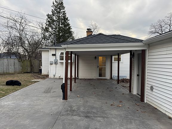 patio with covered area