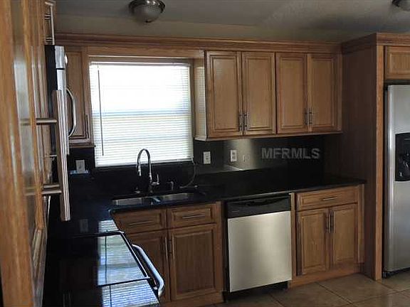 5th image of 3495 Hawkin Dr