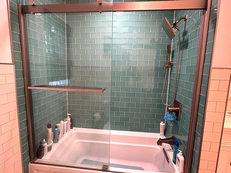 1210 Allaire Ave — Photo 14
