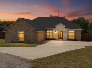 108 Tay Ct, Weatherford, TX 76088