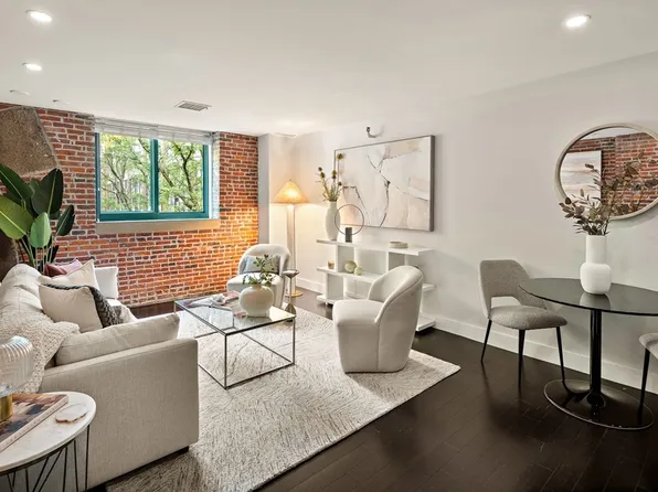 42 8th St APT 2312, Charlestown, MA 02129