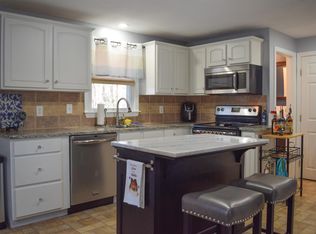91 Granite St, Londonderry, NH 03053