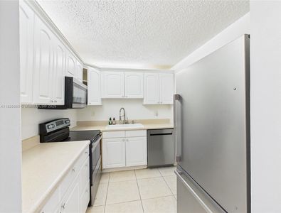4113 NW 88th Ave APT 105, Pompano Beach, FL, 33065