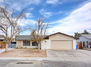 30 Del Amo Dr, Las Vegas, NV 89110