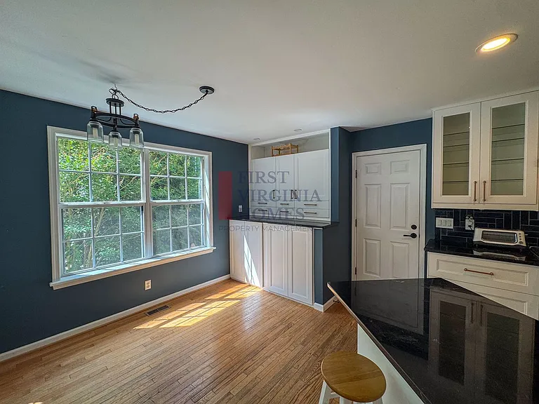 202 Blackthorn Ln — Photo 10